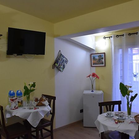B&B La Casa Di Luigi Giardini Naxos Exterior photo
